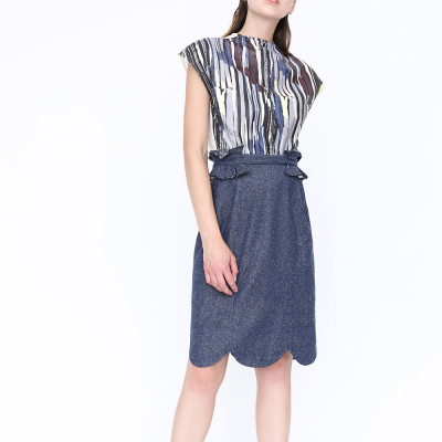 Le 404 - Straight Skirt with frilled trims